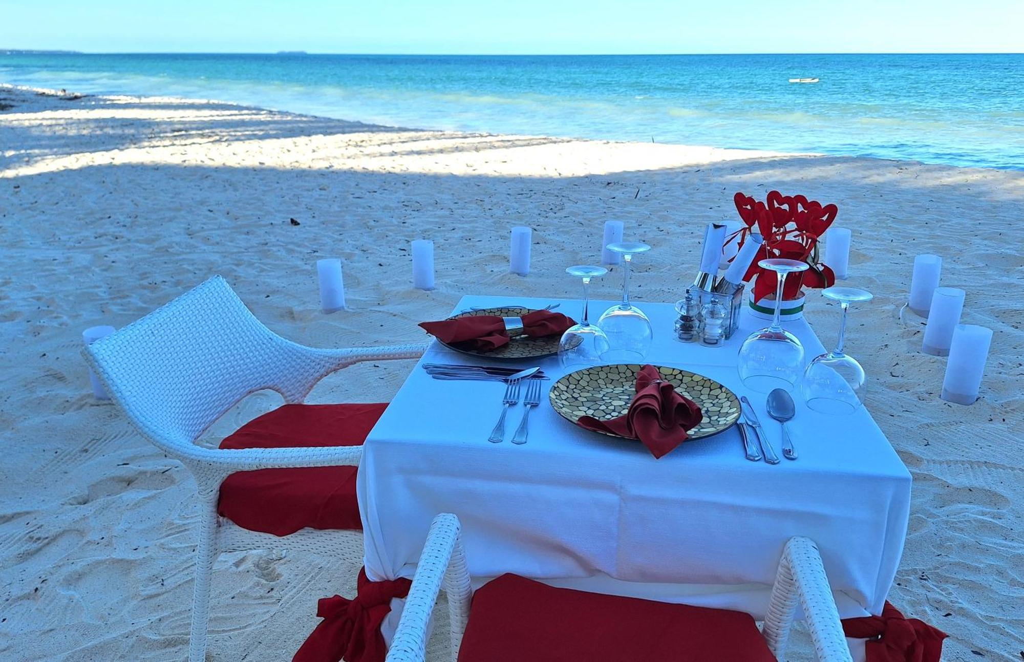 Bianco Azzurro Hotel & Restaurant Pwani Mchangani Luaran gambar