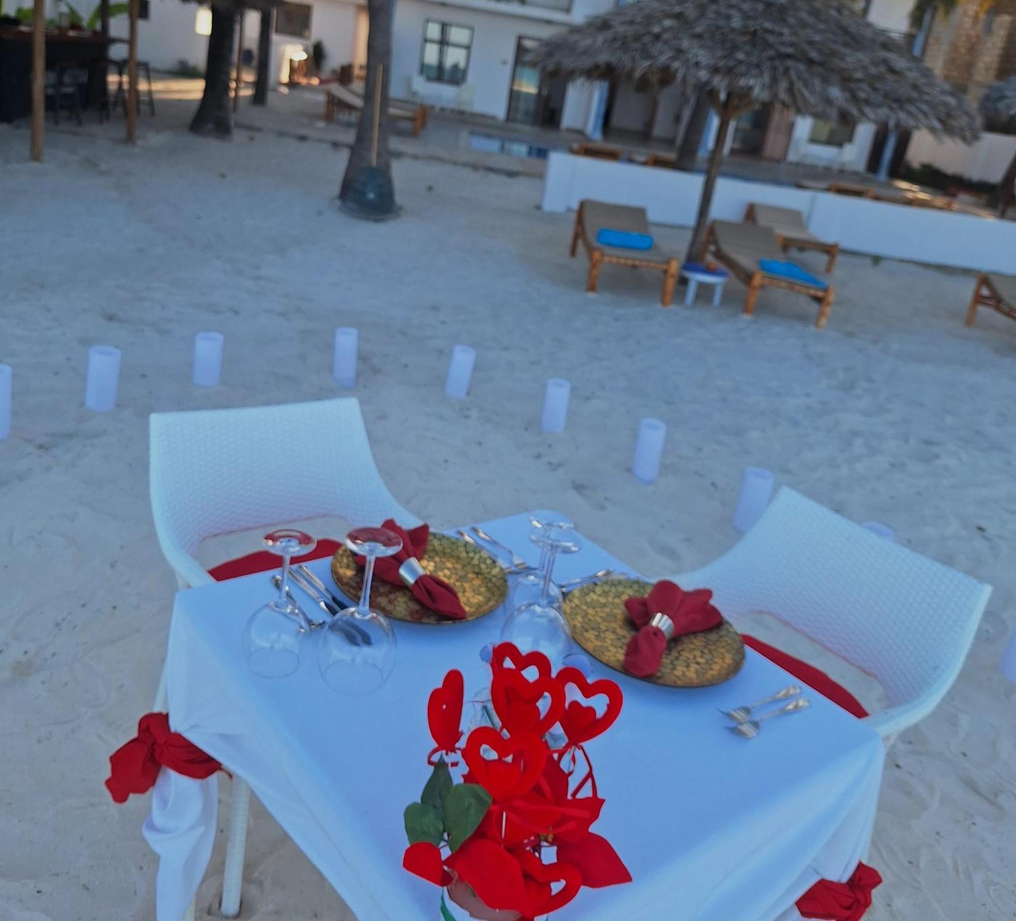 Bianco Azzurro Hotel & Restaurant Pwani Mchangani Luaran gambar