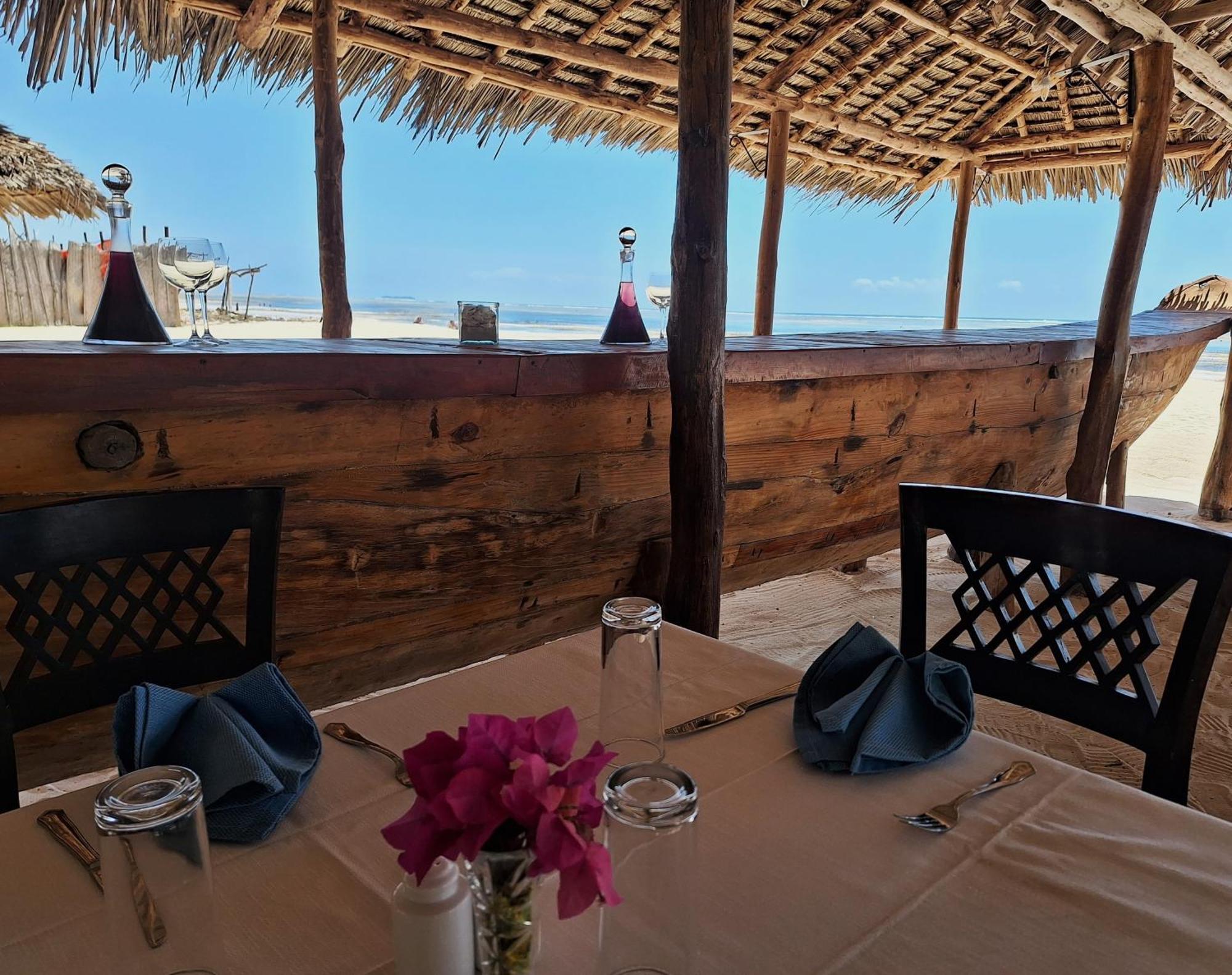 Bianco Azzurro Hotel & Restaurant Pwani Mchangani Luaran gambar