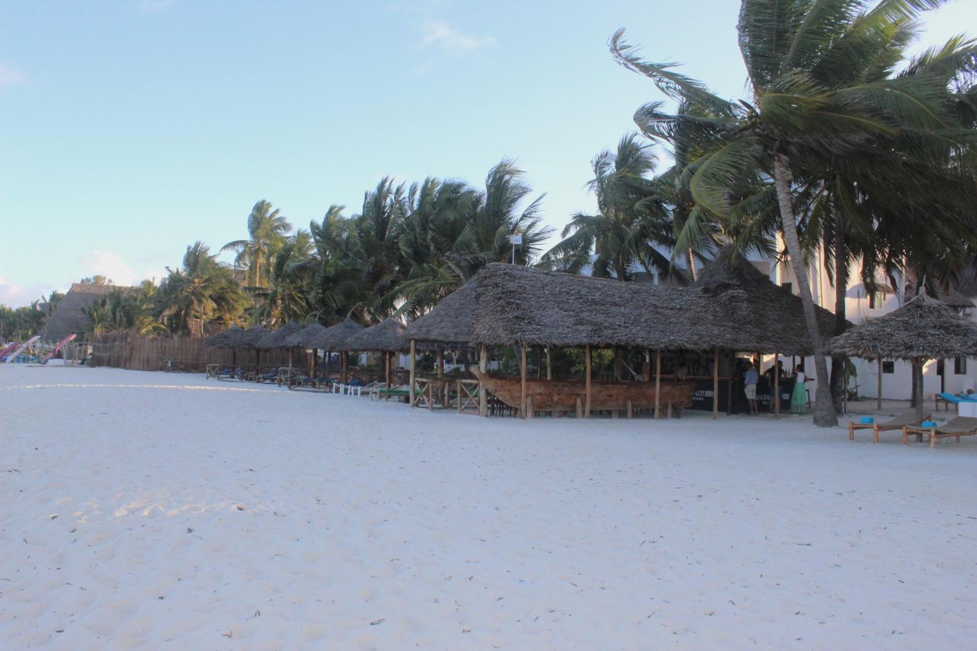 Bianco Azzurro Hotel & Restaurant Pwani Mchangani Luaran gambar