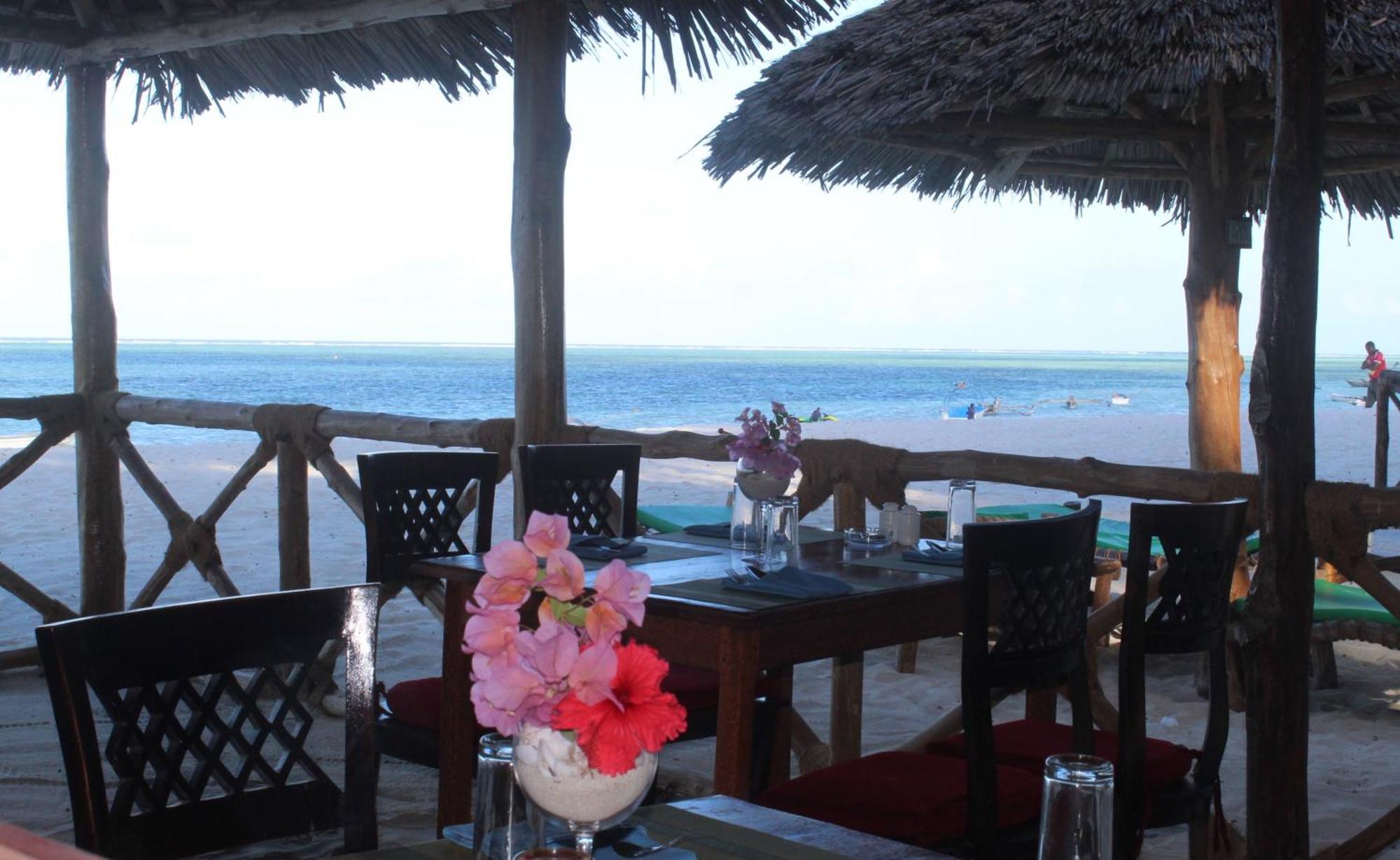 Bianco Azzurro Hotel & Restaurant Pwani Mchangani Luaran gambar